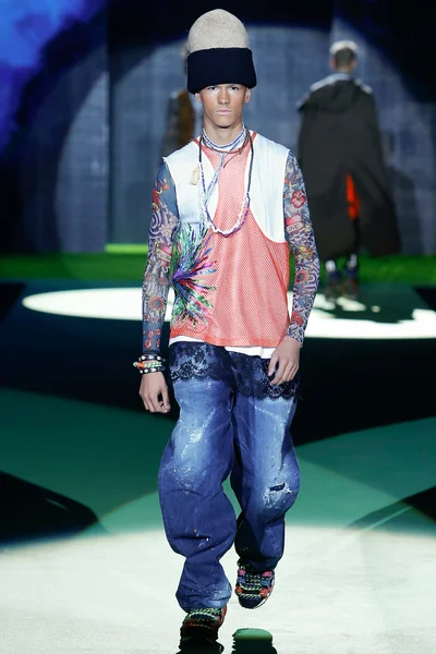 Look 2